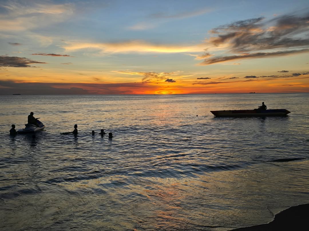 Water sports at sea
